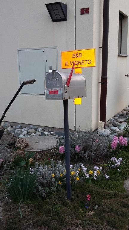 B&B Il Vigneto Melano Eksteriør bilde
